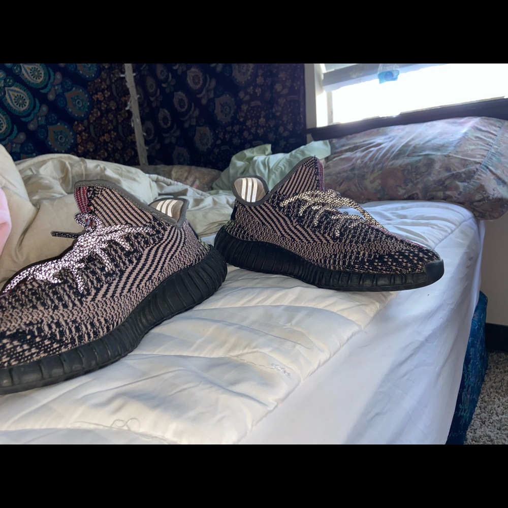 Yeezys - Picture 4 of 6